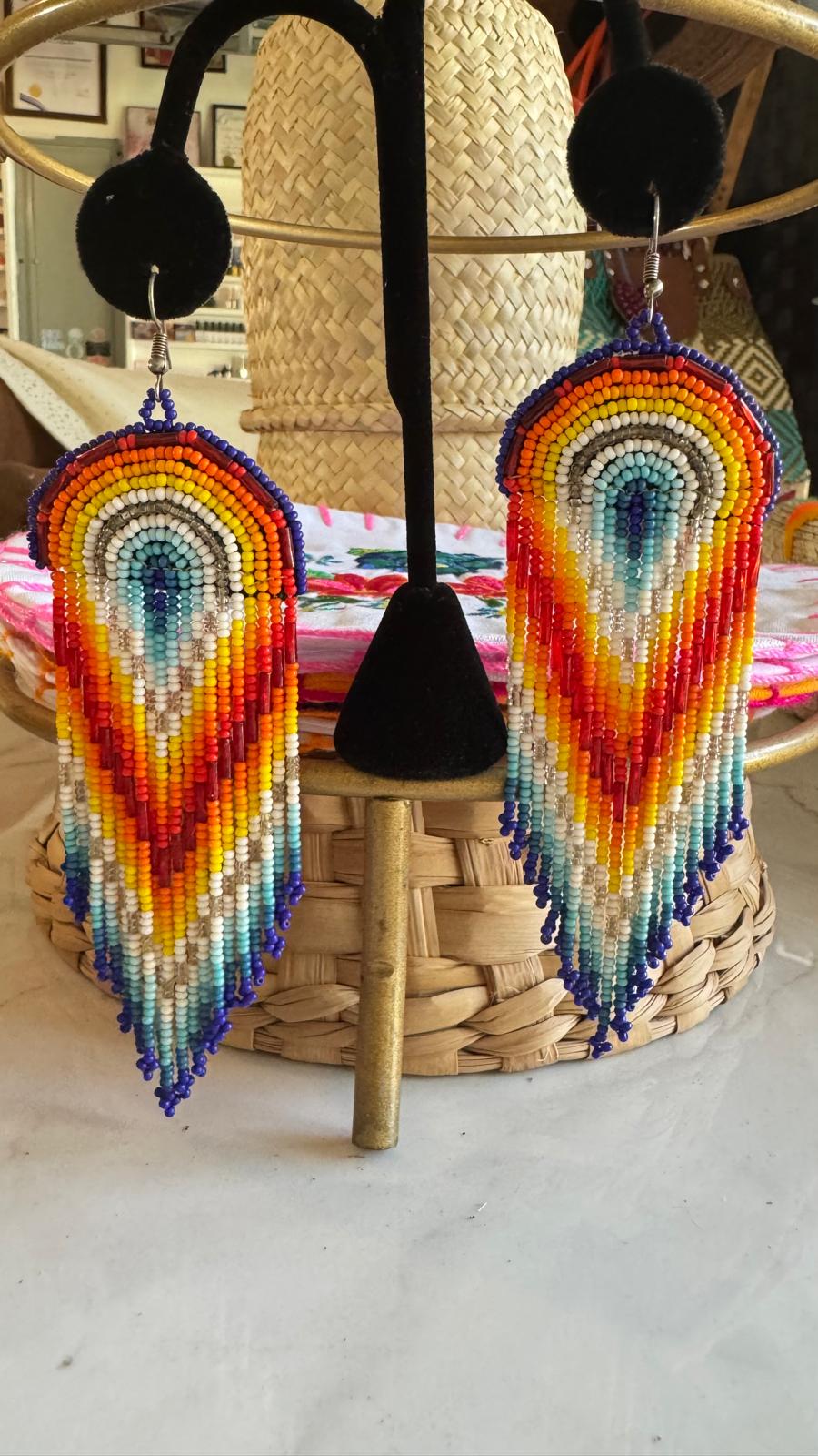 Aretes Largos de Chaquira 🌈 Artesanales y Coloridos - Ocala, Orlando, Florida